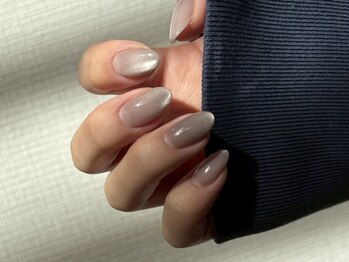 アンドサウス 1520ネイルズ(& SOUTH 1520nails)の写真/予約殺到中！オフィスでもOKな極上シンプル◎フォルムがきれいな指先で、働く毎日に自信と輝きをプラス★