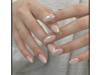 ダイヤモンドネイルスタジオ ニシニッポリ(Diamond Nail Studio Nishinippori)の写真/オフィスや日常に馴染む洗練デザイン。高技術×持ちの良さで、365日どこから見ても美しい指先をキープ。