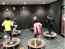 高地トレーニングドープの雰囲気(グループレッスンも毎日開催!有酸素運動から無酸素運動まで)