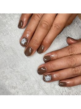 エーナイン イオンモール三川店/秋のフラワーネイル