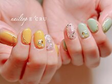 ネイルトップエクル(nail top E CRU)/