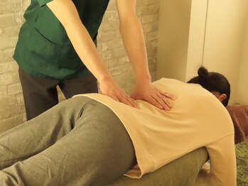 椎名亮 整体院/腰の深層筋までしっかり