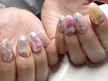 エイト(8)の写真/【人気No.1!持ち込みOK*アート150分初回¥9000】豊富なジェルから手肌が明るく見えるカラーをご提案◎
