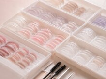 豊富なロッドで目元に合わせて細かく調整