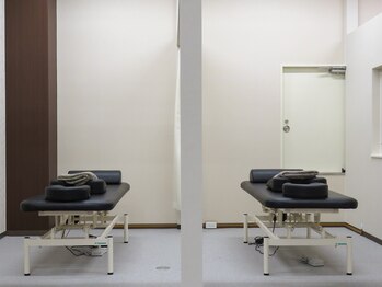 ボディメイク アールエフ サクラ接骨院(bodymake RF SAKURA接骨院)/2台のベッド完備