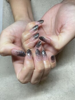 イーエムエー(e.m.a)/ブラックラメグラデーション