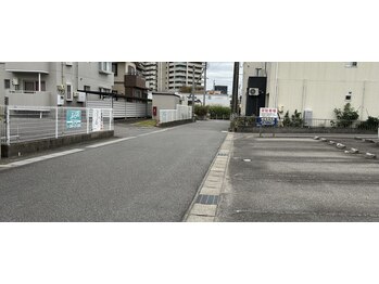 シールーム ヴィ エスポワール(Croom vie espoir)/駐車場はこちら