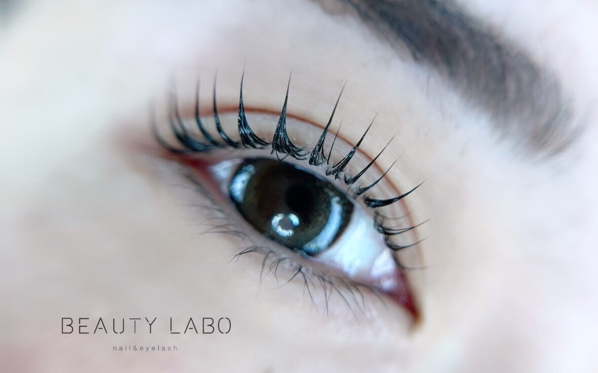 パーマ専門スタッフ【パリジェンヌ】￥3400