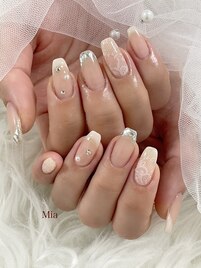 レース×ガラスフレンチ