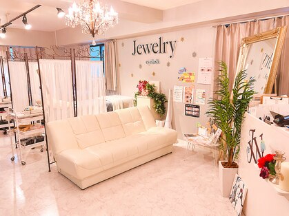 ジュエリーアイラッシュ(Jewelry eyelash)の写真