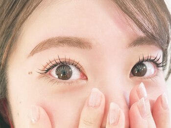 クラシック(CLASSIC)の写真/持続力の高いフラットラッシュやLEDエクステ/ブラウンカラーなど豊富なメニューで理想のデザインをご提案☆