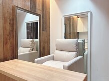 ネイル サヴォイ 本厚木店の雰囲気（【入りやすさ◎駅近1階ヘアサロン内】半個室（カーテンあり））