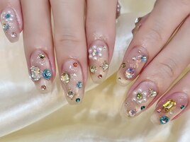 宝石ネイル