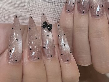 ミュウミュウ(miumiu)/リュボンドットネイル