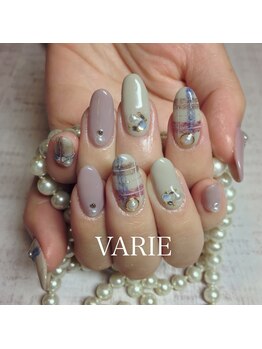 ヴァリエ(VARIE)/秋冬チェックネイル
