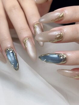 美爪際立つシンプルデザイン