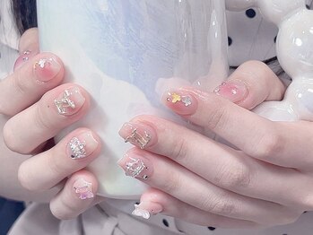 ネイルモンスター 新宿店(NAIL MONSTER)の写真/新宿三丁目駅徒歩1分！デートやイベントに合わせて指先から『可愛さ』を彩ります♪デザイン多数ご用意◎