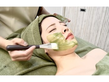 エクルビューティーツー(ECRU Beauty 2)/ハーブピーリング