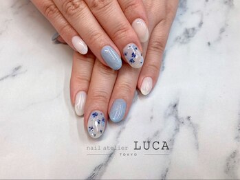 ネイルアトリエルカ(nail atelier LUCA)/W-554 マグネット×押し花ネイル