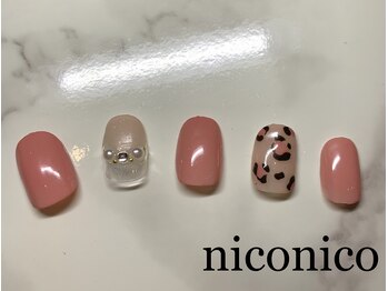 ネイル アンド アイラッシュ ニコニコ(niconico)/ヒョウ柄ネイル