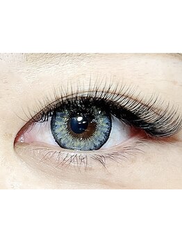 ボリュームのある目元にしたい