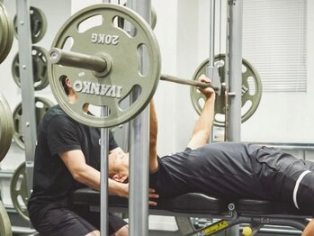 グッデージ(Goodage)の写真/たくましく、かっこよくなりたいメンズ大歓迎！無理なく楽しみながら“健康的なモテボディ”へ導きます♪