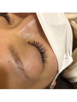 フリルアイビューティ 豊中店(Frill Eye Beauty)/