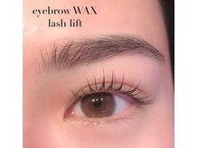 アクエリエス(Aquarius)/まつ毛も眉毛も一緒に♪