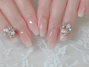 ヨシネイル(Y.S NAIL)の写真/フォルム、ケア、仕上がりの美しさと持ちの良さ◎写真は人気のベイビーブーマー(パーツはオプション)