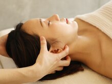 クラルス(clarus)/小顔コルギのヘッドマッサージ