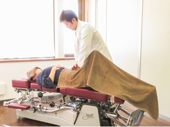 せんじゅ美骨整体院/姿勢の歪みが身体を硬くする!