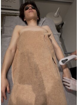 メンズ全身脱毛3980|サンキュッパ【ヒゲ脱毛｜VIO】西中島新大阪/コスパ最強！全身脱毛が3,980円