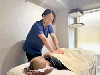 リメイク 新宿御苑(re.make)の写真/【もう隠さない!】骨盤・姿勢の悩みを根本改善。猫背・歪みから卒業し健康美が叶う。毎日をもっと楽しむ!