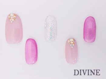 ディバイン ネイルズ(DIVINE NAILS)/ジェルアートやり放題