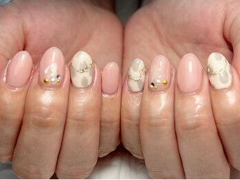 ブリスフルハピネス(Blissful happiness)/秋冬デザインネイル