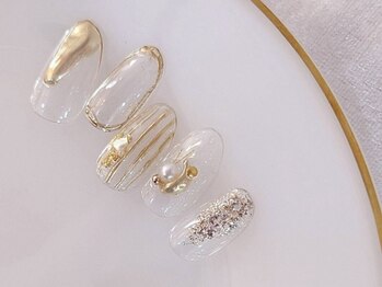 ビーツリー 三軒茶屋店(B+TREE produce by INFINEEZ)/ゴールドニュアンスネイル♪