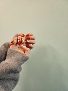 キャットミントファミリー 水沢店(キャットミントfamily)の写真/シンプルだけど上品で可愛い、指先をキレイに魅せるデザインをご用意♪大人女性がキュンとなる洗練nailに！