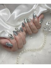 ビビ(ViVi)/キラキラネイル