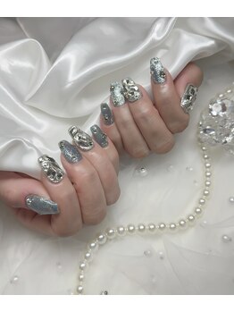 ビビ(ViVi)/キラキラネイル