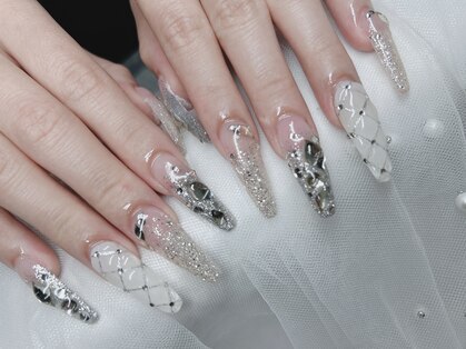 マカリナ イミ ネイル(MAKARINA Imi Nail)の写真