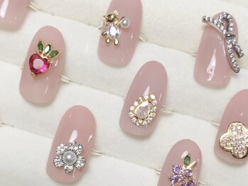 選べる☆指先ビジューネイル