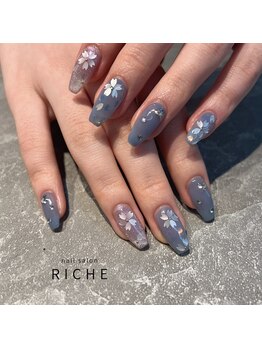 リッシュ(RICHE)/キラキラ夜桜ネイル♪