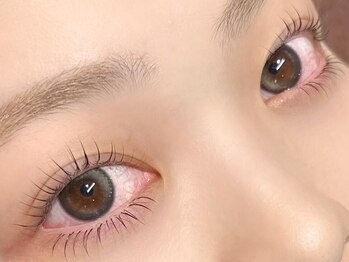 ブリンクアイ(blink eye)の写真/第一印象を決める目元は、プロにお任せ★目の形に合わせたデザインで、あなたの魅力を最大限に引き出す♪