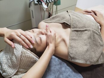 エステルーム アロマ(esthe room Aroma)の写真/【毛穴の黒ずみ/詰まり、もう悩まない♪】素肌美人への第一歩◎肌に負担をかけず、つるんとした肌へ☆