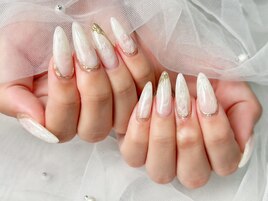 ホワイトネイル　ニュアンス