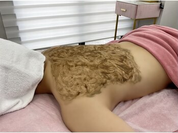 Cスキンケアクリニック 麻布店/背中ハーブピーリング