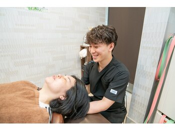 エイチスタイル鍼灸整骨院 整体院(H-Style鍼灸整骨院 整体院)/頭痛や首の症状に相性抜群！