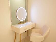 ルチェール(lucheure)/メイク直しのドレッサー♪