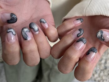 ネムノ(nemno)/変形マグネットネイル