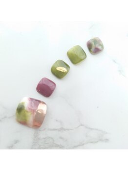 ジラソーレ(Girasole)/フット秋ネイル